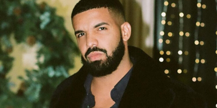 DRAKE SORPRENDE A UN FAN EN SU CONCIERTO REGALÁNDOLE 50 MIL DÓLARES 1 ANYA TAYLOR-JOY Y MALCOLM MCRAE CELEBRAN SU BODA EN VENECIA CON ESTILO
