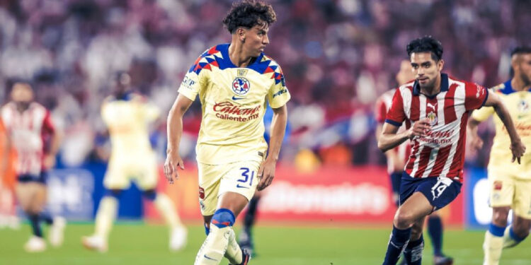 CHIVAS SUFRE DERROTA EN EL CLÁSICO NACIONAL AMISTOSO 1 CHIVAS SUFRE DERROTA EN EL CLÁSICO NACIONAL AMISTOSO