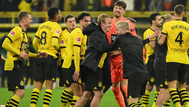 BORUSSIA DORTMUND ASUME EL LIDERATO TEMPORAL DE LA BUNDESLIGA CON UNA VICTORIA 1-0 SOBRE WERDER BREMEN 1 BORUSSIA DORTMUND ASUME EL LIDERATO TEMPORAL DE LA BUNDESLIGA CON UNA VICTORIA 1-0 SOBRE WERDER BREMEN