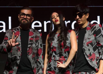 COSECHA DE LA FLOR DE CEMPASÚCHIL PARA EL DÍA DE MUERTOS EN MÉXICO