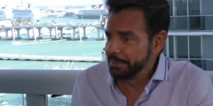 EUGENIO DERBEZ EN EL OJO DEL HURACÁN: CRÍTICAS POR NO REMUNERAR A BECARIOS - EL ACTOR RESPONDE CON CONTUNDENCIA 1 EUGENIO DERBEZ EN EL OJO DEL HURACÁN: CRÍTICAS POR NO REMUNERAR A BECARIOS – EL ACTOR RESPONDE CON CONTUNDENCIA