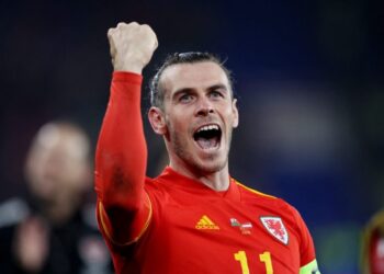 ¡BALE IMPULSA A GALES PARA SER EL EPICENTRO DE LA EURO 2028!El ícono galés Gareth Bale postula a Cardiff como sede del partido inaugural