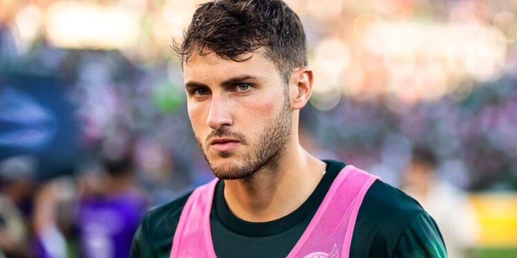 JAIME LOZANO EXPLICA LA DECISIÓN DE DEJAR A SANTI GIMÉNEZ EN LA BANCA CONTRA ALEMANIA