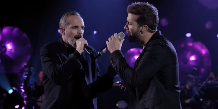 MIGUEL BOSÉ Y PABLO ALBORÁN, UNA IMPROBABLE PERO EMOCIONANTE HISTORIA DE AMOR 1 MIGUEL BOSÉ Y PABLO ALBORÁN, UNA IMPROBABLE PERO EMOCIONANTE HISTORIA DE AMOR