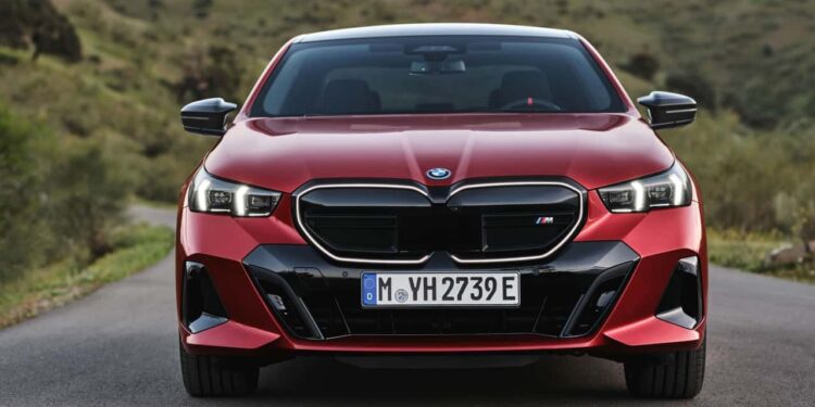 EL GRUPO BMW FORTALECE SU APUESTA POR LA ELECTRIFICACIÓN AL UNIRSE A TESLA: UNA DECISIÓN QUE REVOLUCIONA EL MERCADO AUTOMOTRIZ 1 EL GRUPO BMW FORTALECE SU APUESTA POR LA ELECTRIFICACIÓN AL UNIRSE A TESLA: UNA DECISIÓN QUE REVOLUCIONA EL MERCADO AUTOMOTRIZ