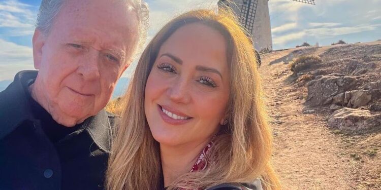 ANGUSTIA EN LA VIDA DE ANDREA LEGARRETA: HURACÁN OTIS LA DEJA SIN CONTACTO CON SU FAMILIA EN ACAPULCO 1 ANGUSTIA EN LA VIDA DE ANDREA LEGARRETA: HURACÁN OTIS LA DEJA SIN CONTACTO CON SU FAMILIA EN ACAPULCO