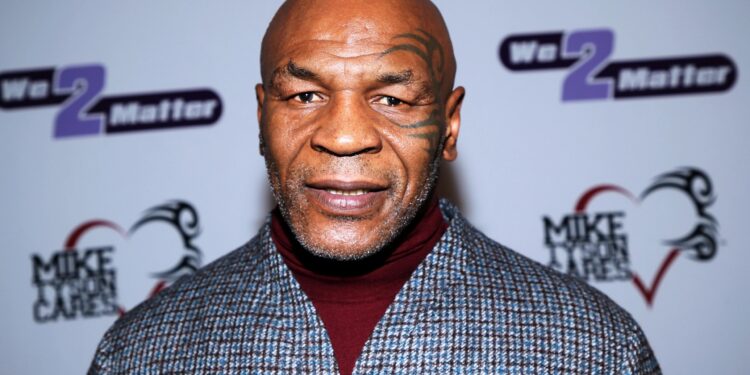 MIKE TYSON RETORNA A LA CIMA DEL BOXEO DESPUÉS DE 18 AÑOS DE AUSENCIA 1 MIKE TYSON RETORNA A LA CIMA DEL BOXEO DESPUÉS DE 18 AÑOS DE AUSENCIA