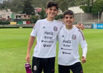 LA SELECCIÓN MEXICANA APUNTA A LO GRANDE: CONVOCA AL HIJO DE UNA LEYENDA DEL FÚTBOL URUGUAYO