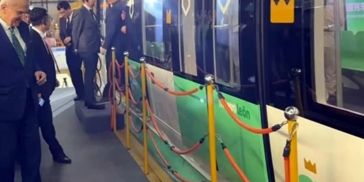 SUPERVISA SAMUEL VAGONES DE NUEVAS LÍNEAS 4 Y 6 DEL METRO 1 SUPERVISA SAMUEL VAGONES DE NUEVAS LÍNEAS 4 Y 6 DEL METRO