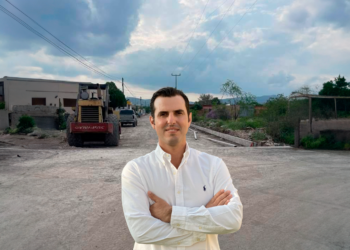 AVANZA GONZÁLEZ MORTON CON PAVIMENTACIÓN EN SABINAS