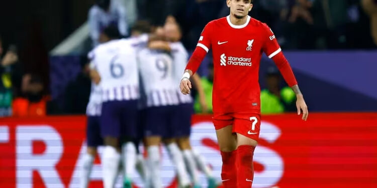 TOULOUSE SORPRENDE AL LIVERPOOL EN UN ELECTRIZANTE ENCUENTRO DE LA UEFA EUROPA LEAGUE 1 TOULOUSE SORPRENDE AL LIVERPOOL EN UN ELECTRIZANTE ENCUENTRO DE LA UEFA EUROPA LEAGUE