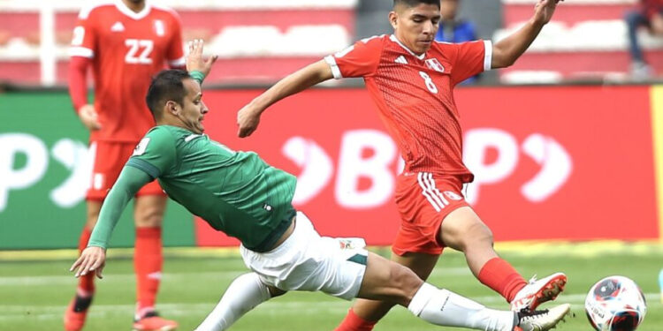BOLIVIA SUPERA A PERÚ EN LAS ELIMINATORIAS CONMEBOL CON UN 2-0 EN EL HERNANDO SILES 1 ARGENTINA VS URUGUAY: DUELO DE GIGANTES EN LAS ELIMINATORIAS CONMEBOL