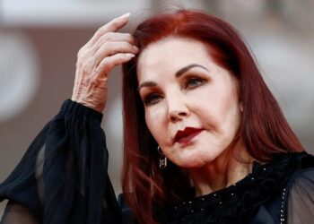 PRISCILLA PRESLEY DESGARRA EL CORAZÓN EN UNA ENTREVISTA TELEVISIVA AL RECORDAR LA TRÁGICA MUERTE DE SU HIJA LISA MARIE