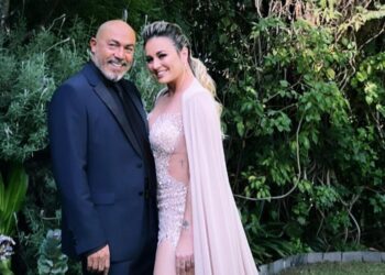 EMOTIVA CELEBRACIÓN: MARÍA JOSÉ RENUEVA SUS VOTOS DE AMOR EN SU BODA DE PORCELANA, Y LA EMOCIÓN LA HACE LLORAR