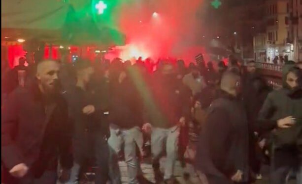 ENFRENTAMIENTO ENTRE AFICIONADOS DEL PSG Y EL MILAN DEJA UN HERIDO DE GRAVEDAD Y DETENIDOS 1 ENFRENTAMIENTO ENTRE AFICIONADOS DEL PSG Y EL MILAN DEJA UN HERIDO DE GRAVEDAD Y DETENIDOS
