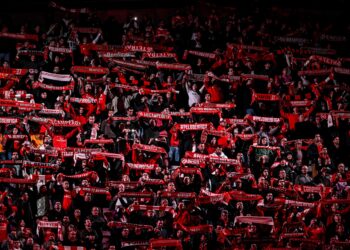 BENFICA EXHORTA A SUS AFICIONADOS A UN ‘COMPORTAMIENTO IMPECABLE’ EN SAN SEBASTIÁN