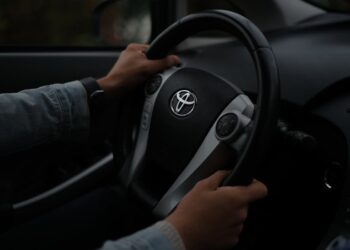 TOYOTA ALCANZA UN IMPONENTE HITO: 300 MILLONES DE AUTOMÓVILES PRODUCIDOS