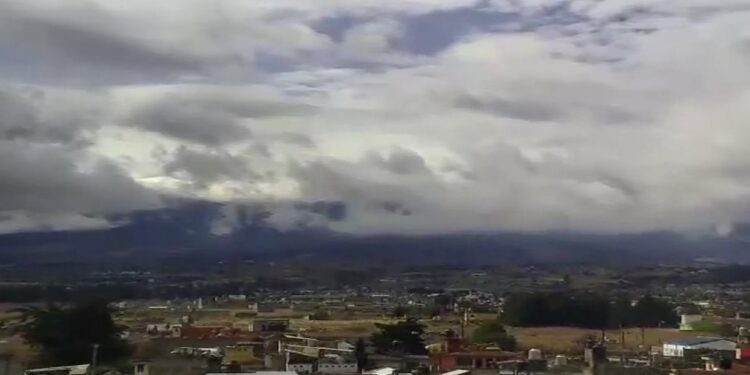 NEVADO DE TOLUCA SE CUBRE DE UN IMPONENTE MANTO BLANCO MIENTRAS LAS LLUVIAS Y EL FRENTE FRÍO 11 IMPACTAN LA REGIÓN 1 NEVADO DE TOLUCA SE CUBRE DE UN IMPONENTE MANTO BLANCO MIENTRAS LAS LLUVIAS Y EL FRENTE FRÍO 11 IMPACTAN LA REGIÓN