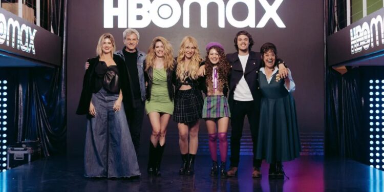 MARGARITA RESUCITA EL LEGADO MÁGICO DE FLORICIENTA EN UN DESLUMBRANTE ESCENARIO EN MONTEVIDEO 1 MARGARITA RESUCITA EL LEGADO MÁGICO DE FLORICIENTA EN UN DESLUMBRANTE ESCENARIO EN MONTEVIDEO