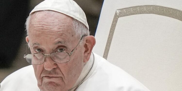 EL PAPA FRANCISCO TOMA MEDIDAS DRASTICAS CONTRA UNO DE SUS CRÍTICOS DE MAYOR RANGO: REVOCACIÓN DE PRIVILEGIOS Y SALARIO DEL CARDENAL RAYMOND BURKE 1 EL PAPA FRANCISCO TOMA MEDIDAS DRASTICAS CONTRA UNO DE SUS CRÍTICOS DE MAYOR RANGO: REVOCACIÓN DE PRIVILEGIOS Y SALARIO DEL CARDENAL RAYMOND BURKE