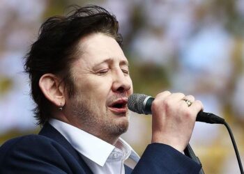 LEYENDA DEL PUNK-FOLK SHANE MACGOWAN FALLECE A LOS 65 AÑOS TRAS BATALLA CONTRA LA ENFERMEDAD
