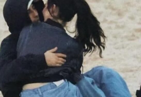 ESCÁNDALO EN LA PLAYA DE BONDI: DOVE CAMERON Y DAMIANO DAVID, ATRAPADOS EN UN APASIONADO BESO 1 ESCÁNDALO EN LA PLAYA DE BONDI: DOVE CAMERON Y DAMIANO DAVID, ATRAPADOS EN UN APASIONADO BESO