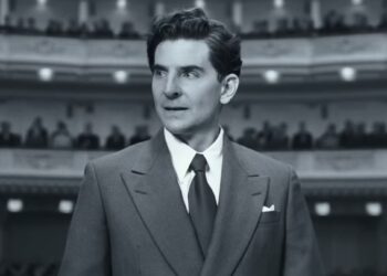 LEONARD BERNSTEIN EN TODA SU GLORIA: BRADLEY COOPER Y CAREY MULLIGAN DESLUMBRAN CON UN ROMANCE ÉPICO EN “MAESTRO”