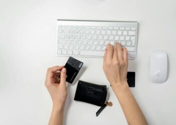 CUIDADO: PROTEGE TU DINERO ANTE ESTAFAS CON TARJETAS DE REGALO – 5 CONSEJOS IMPRESCINDIBLES