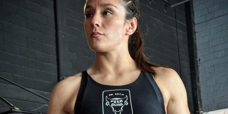 ALEXA GRASSO, LA GLADIADORA MEXICANA QUE DERRIBA MITOS SOCIALES, SE CORONA COMO PELEADORA DEL AÑO EN LOS WORLD MMA AWARDS