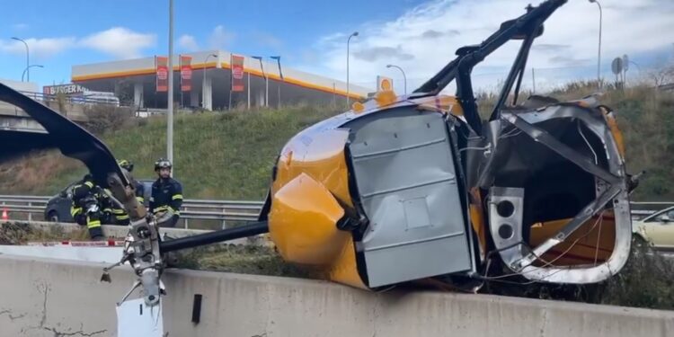 IMPACTANTE ACCIDENTE DE HELICÓPTERO EN MADRID: TRES HERIDOS EN ESTADO CRÍTICO 1 IMPACTANTE ACCIDENTE DE HELICÓPTERO EN MADRID: TRES HERIDOS EN ESTADO CRÍTICO