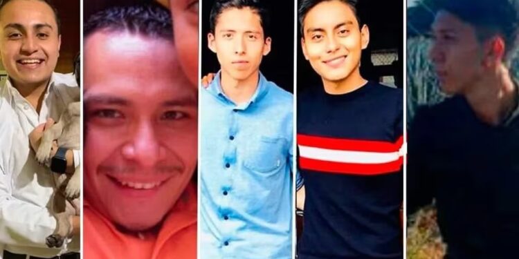 TRAGEDIA EN CELAYA: EJECUTAN A SANGRE FRÍA A 5 PROMETEDORES ESTUDIANTES DE MEDICINA DE LA UNIVERSIDAD LATINA DE MÉXICO 1 TRAGEDIA EN CELAYA: EJECUTAN A SANGRE FRÍA A 5 PROMETEDORES ESTUDIANTES DE MEDICINA DE LA UNIVERSIDAD LATINA DE MÉXICO