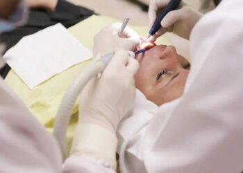 ¡CÁNCER BUCAL A EDADES TEMPRANAS! DESCUBRE LOS SÍNTOMAS Y PROTEGE TU SALUD ORAL