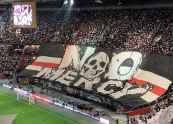 GRAVE EPISODIO DE VIOLENCIA ULTRA: 147 DETENIDOS TRAS LOS DISTURBIOS EN EL ENCUENTRO AJAX-AEK