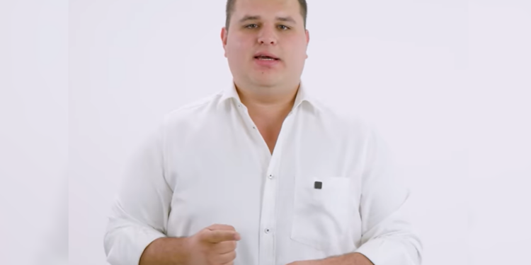 Va Edelmiro por un Santiago imparable 