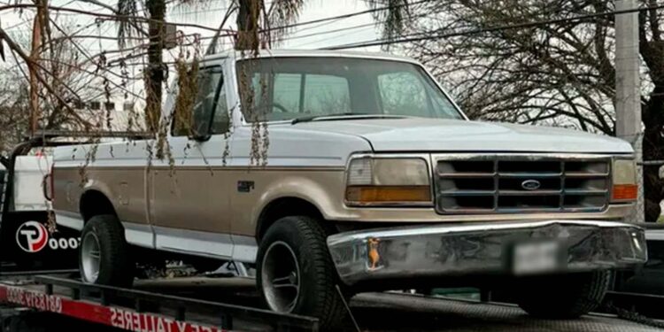 ATROPELLA A TRES NIÑOS AL SALIR DE LA ESCUELA 1 ATROPELLA A TRES NIÑOS AL SALIR DE LA ESCUELA