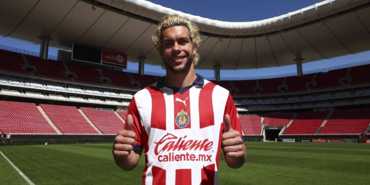 ¡CADE COWELL, LA APUESTA JUVENIL QUE ELEVARÁ EL PODER OFENSIVO DE CHIVAS!