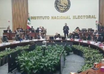 ¡INCIDENTE EN EL INE: DESALOJO POR INCIENSO QUE GENERÓ ALERTA DE INCENDIO!