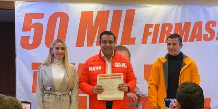 ARRASA NAVA CON FIRMAS PARA REELECCIÓN; LE PIDEN 3 MIL, JUNTA MÁS DE 50 MIL 1 ARRASA NAVA CON FIRMAS PARA REELECCIÓN; LE PIDEN 3 MIL, JUNTA MÁS DE 50 MIL