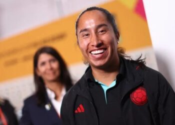 MAYRA RAMÍREZ HACE HISTORIA AL CONVERTIRSE EN LA JUGADORA COLOMBIANA MÁS CARA EN EL MERCADO DE FICHAJES DEL CHELSEA