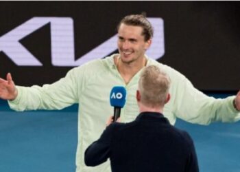 ZVEREV SUPERA A ALCARAZ CON ESFUERZO Y MIRA HACIA LAS SEMIFINALES EN EL ABIERTO DE AUSTRALIA