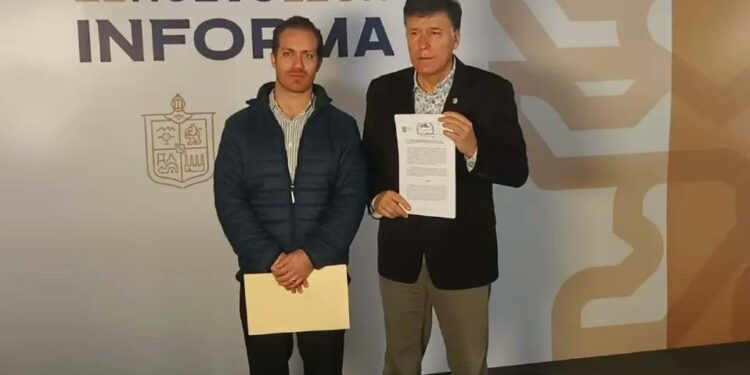 DENUNCIA NL PENALMENTE A REFINERÍA DE CADEREYTA 1 DENUNCIA NL PENALMENTE A REFINERÍA DE CADEREYTA