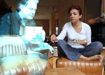 ARTISTA ESPAÑOLA ALICIA FRAMIS ANUNCIA SU BODA CON UN HOLOGRAMA IA EN PROYECTO ARTÍSTICO INNOVADOR