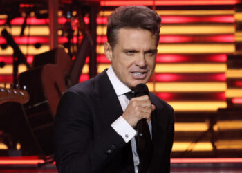 IA DE LUIS MIGUEL SORPRENDE CON UNA INESPERADA INTERPRETACIÓN DE LA CANCIÓN DE POKÉMON