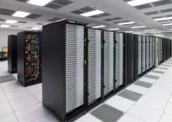 ALGORITMOS VERDES: LA APUESTA POR UNA INTELIGENCIA ARTIFICIAL SOSTENIBLE Y EFICIENTE