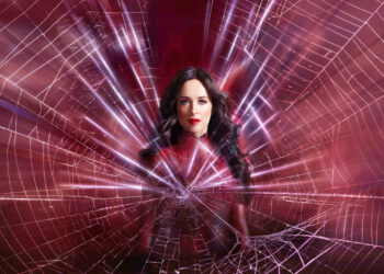 POLÉMICA POR LA REVELACIÓN DE TRAJES EN MERCHANDISING DE “MADAME WEB”: ¿ESTRATEGIA O ERROR?