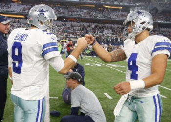 DAK PRESCOTT Y TONY ROMO: TRAYECTORIAS PARALELAS CON DESTINOS PLAYOFF DIFERENTES
