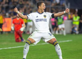 EFRAÍN FLORES: LA LLEGADA DE ‘CHICHARITO’ A CHIVAS NO ASEGURA EL TÍTULO