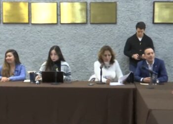 PATEA CONGRESO EL BOTE EN SANCIÓN A ‘BRONCOFIRMAS’