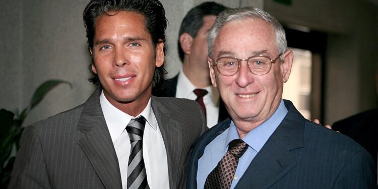 ROBERTO PALAZUELOS ROSENSWEIT: ADIÓS AL PADRE DEL DIAMANTE NEGRO, UNA TRAYECTORIA INOLVIDABLE