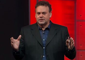 ¡FAITELSON SE LLEVA EL GOLAZO DEL ERROR AL DESVELAR EL SUELDO DE CHICHARITO EN LA MLS!